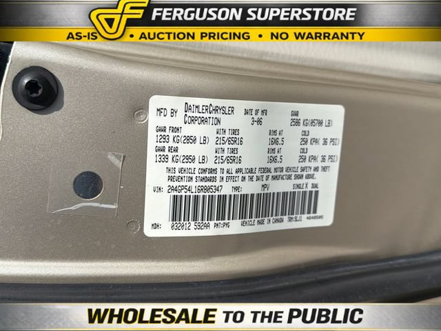 Used 2006 Chrysler Town & Country Touring FWD image 30