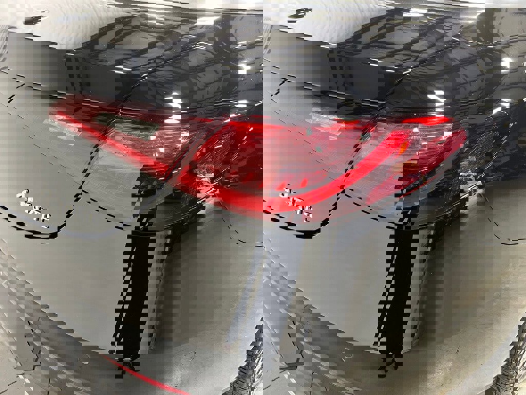 Used 2025 Mercedes-Benz CLE 300 4MATIC Cabriolet image 17