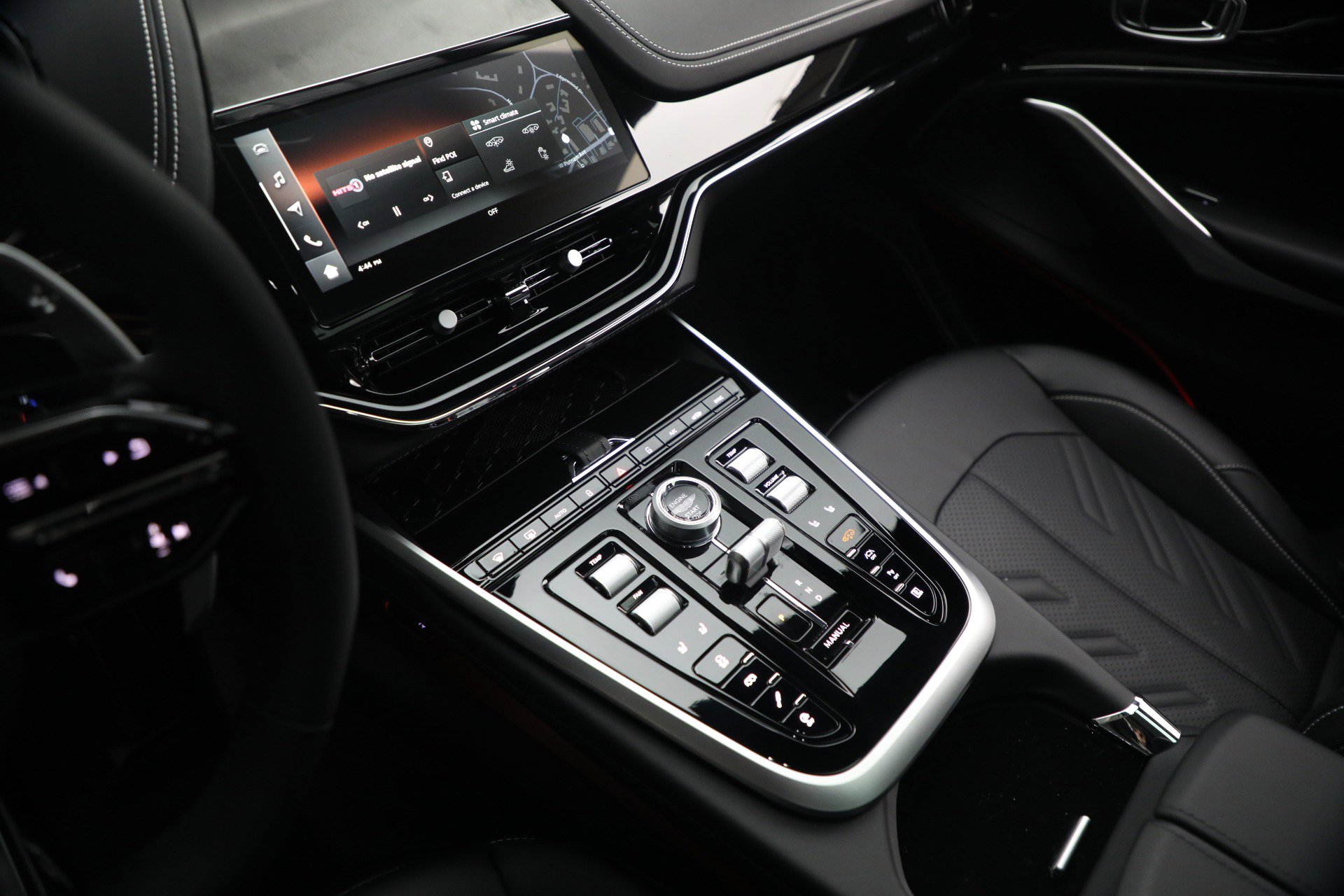 New 2026 Aston Martin DBX S image 33