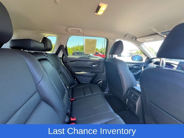 Certified 2025 Nissan Rogue SL AWD/4WD image 29