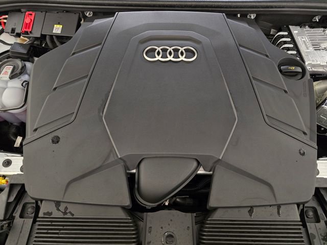 Certified 2025 Audi Q7 3.0T Premium w/ Convenience Package image 14