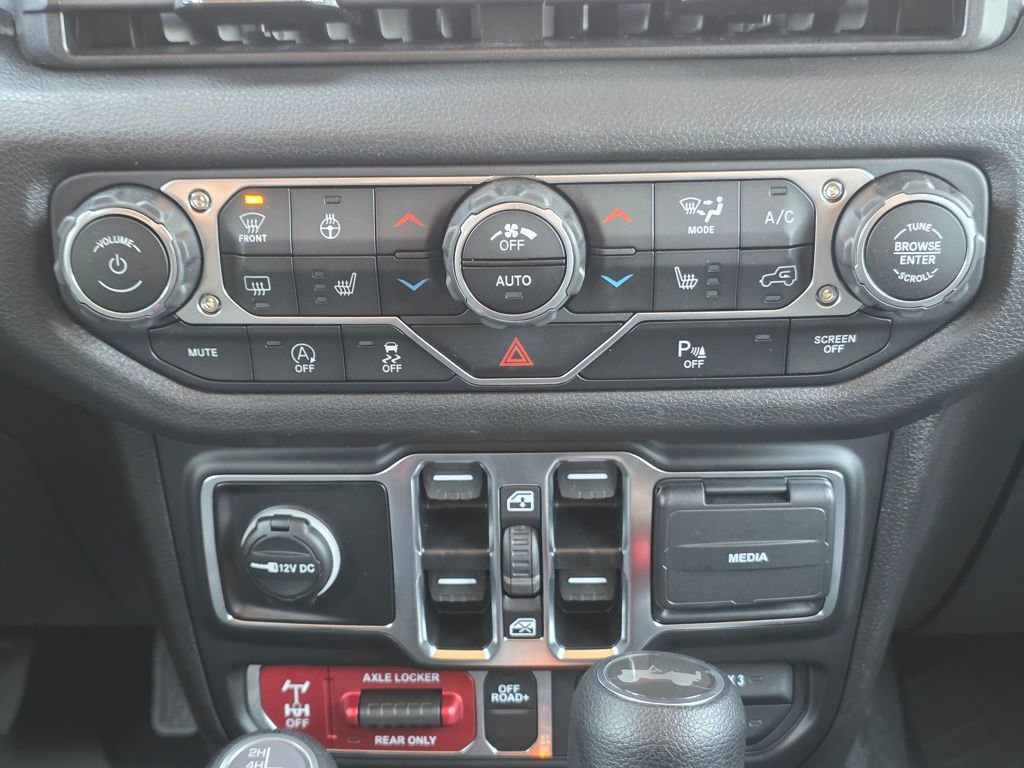 New 2025 Jeep Wrangler Unlimited Sport image 19