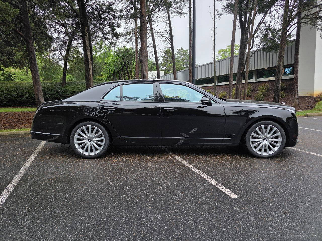 Used 2017 Bentley Mulsanne RWD image 29