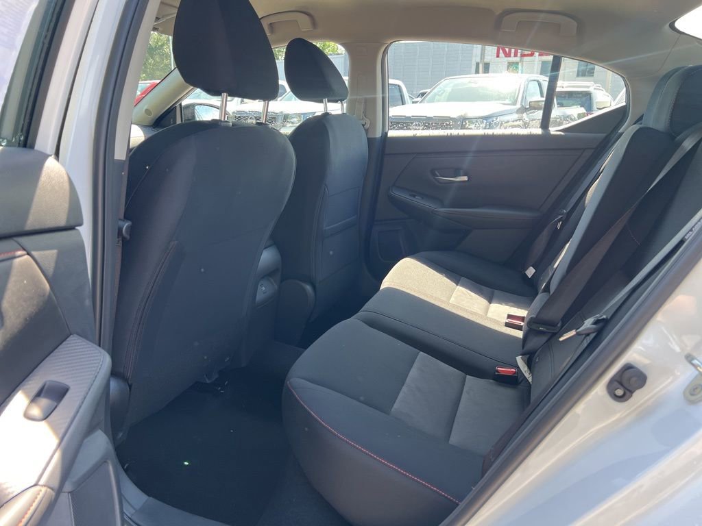 New 2025 Nissan Sentra SR w/ Midnight Edition image 14