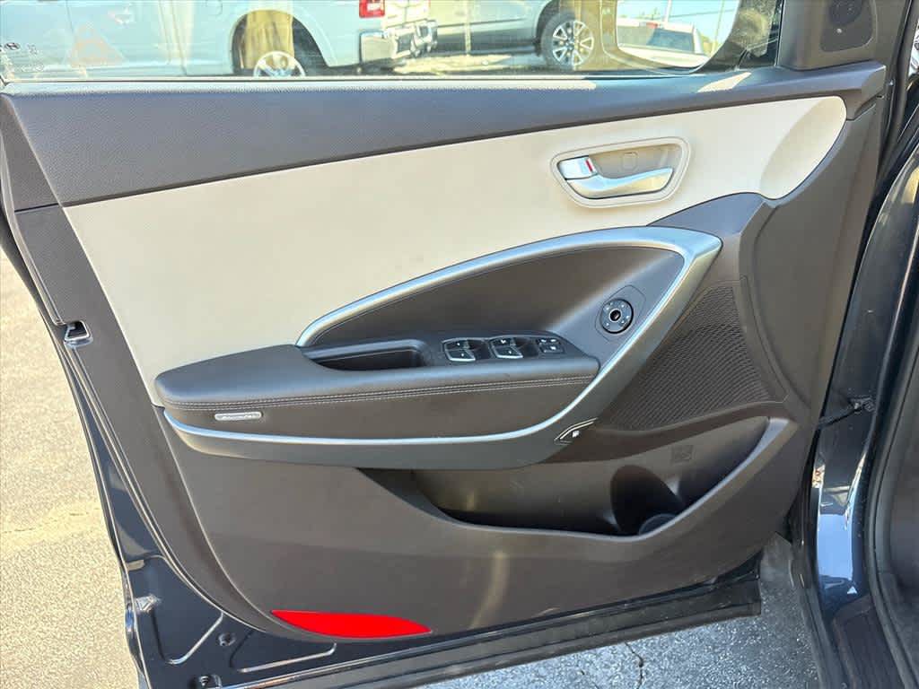 Used 2014 Hyundai Santa Fe GLS FWD image 19