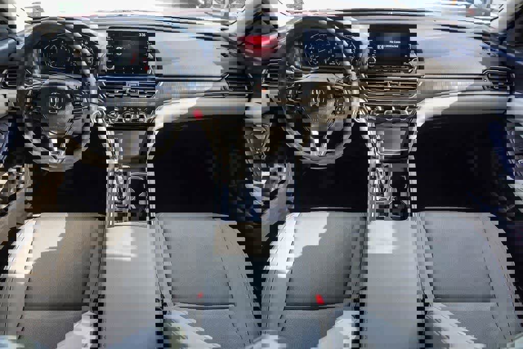 Used 2018 Honda Accord LX image 11