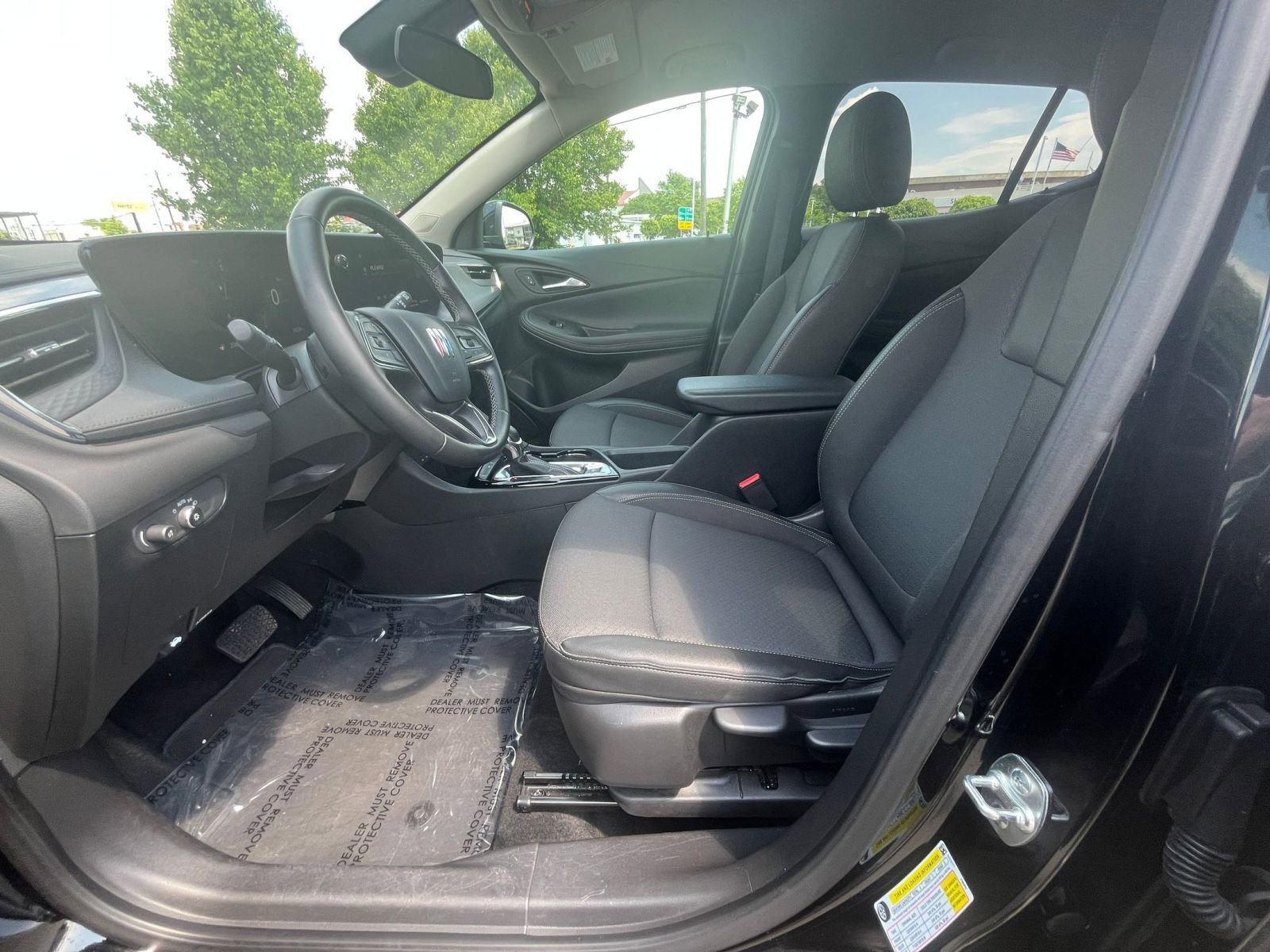 Used 2025 Buick Encore GX Preferred FWD image 24