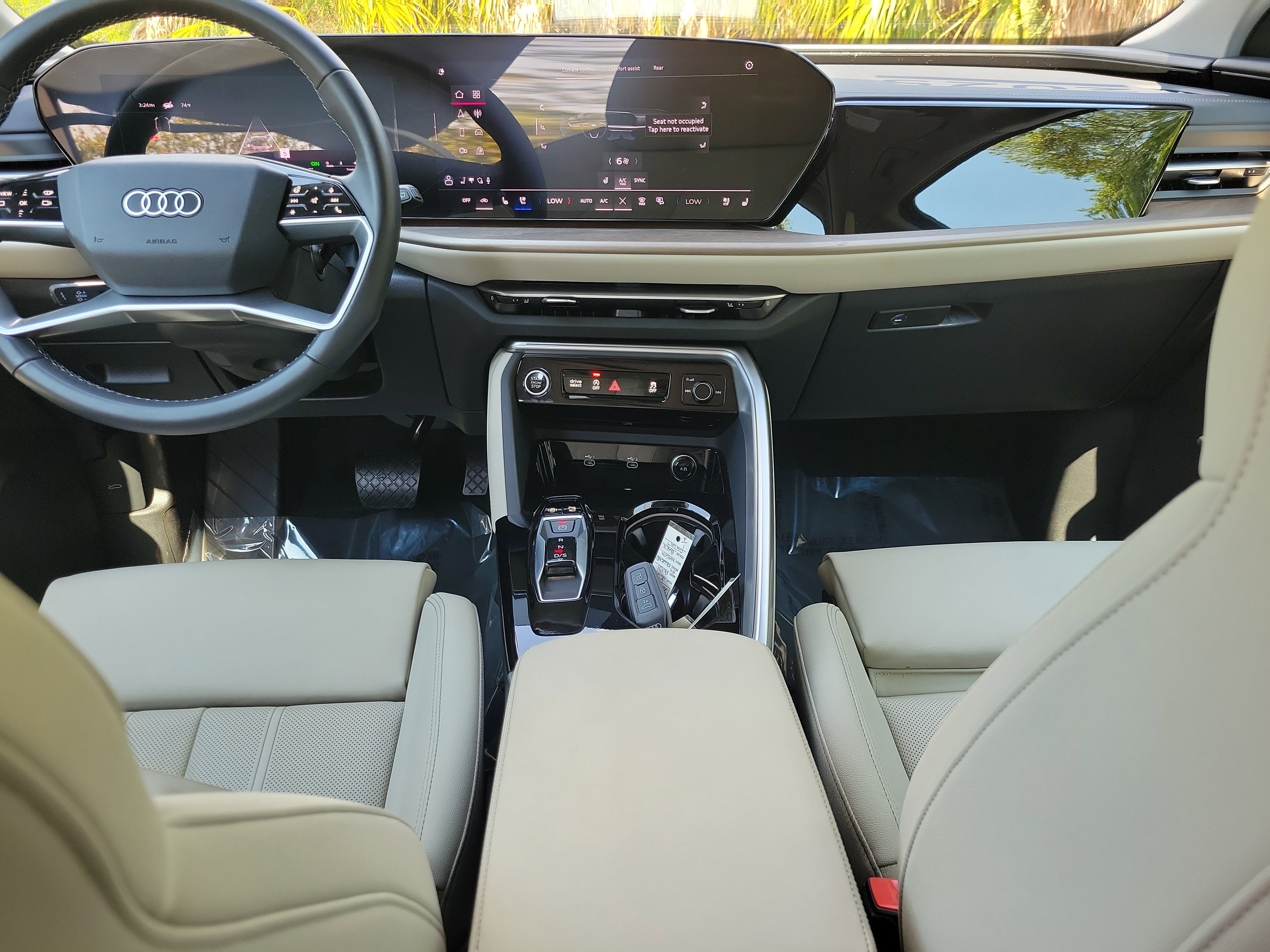 Used 2025 Audi Q5 Premium Plus w/ Premium Plus image 14