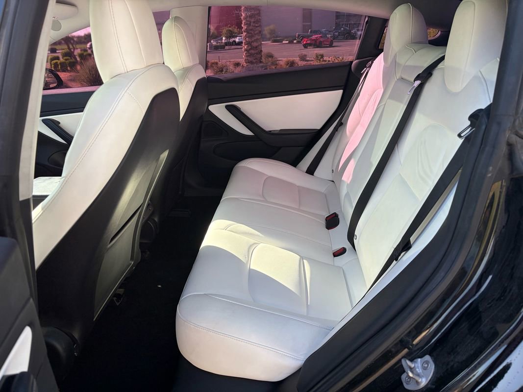 Used 2018 Tesla Model 3 Mid Range RWD image 10