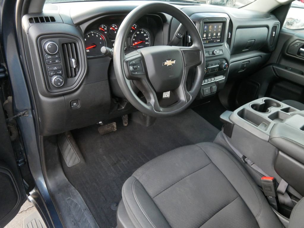 Used 2020 Chevrolet Silverado 1500 Custom w/ Custom Convenience Package image 9