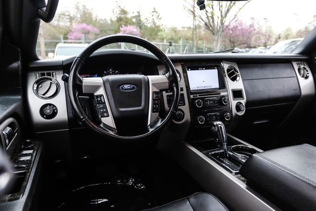 Used 2016 Ford Expedition Limited w/ Equipment Group 301A image 29