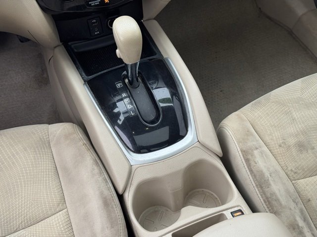 Used 2015 Nissan Rogue SV w/ SV Premium Package image 15