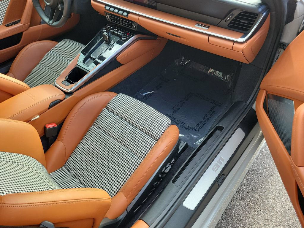 Certified 2025 Porsche 911 Turbo S AWD/4WD image 18