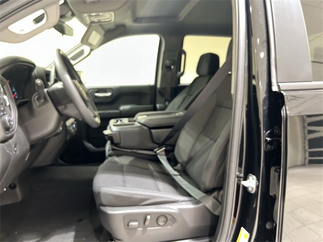 New 2026 Chevrolet Silverado 1500 Custom Trail Boss w/ LPO, Dark Essentials Package image 17