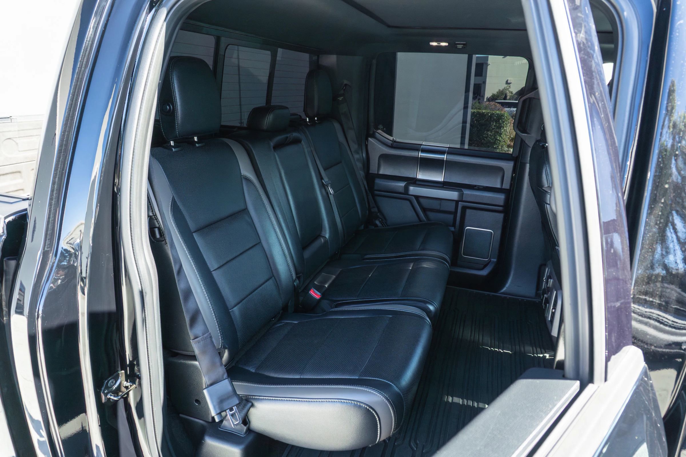 Used 2017 Ford F150 Raptor w/ Equipment Group 802A Luxury image 44