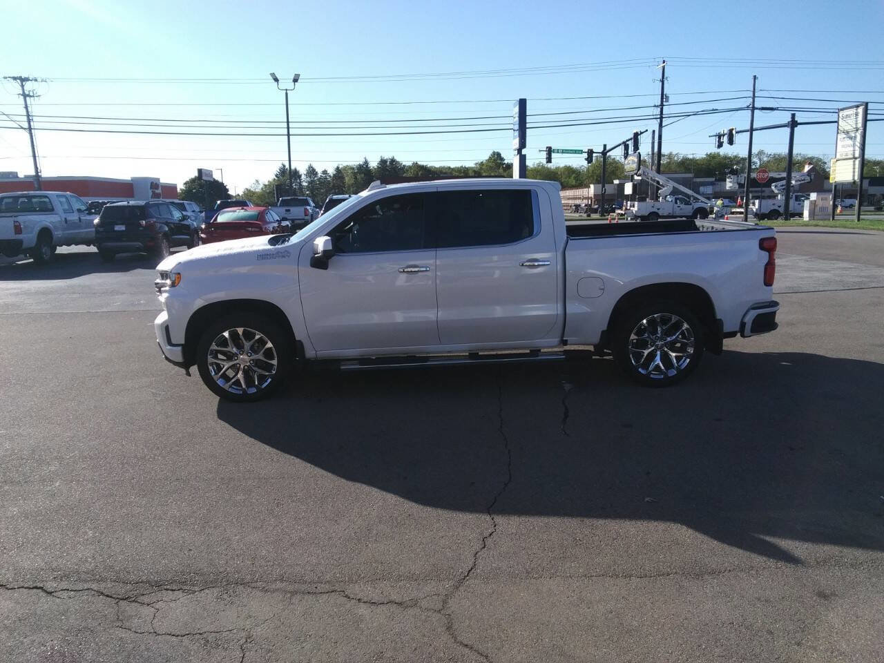 Used 2020 Chevrolet Silverado 1500 High Country w/ Technology Package image 14