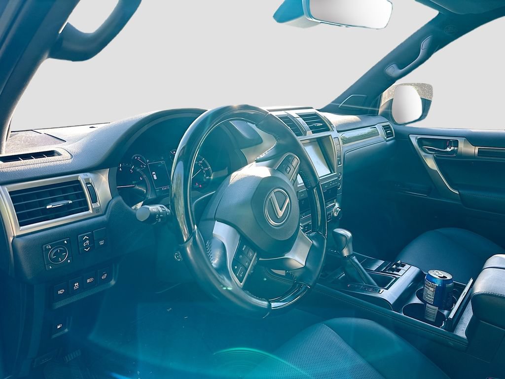 Used 2021 Lexus GX 460 Premium w/ Premium Package AWD/4WD image 9