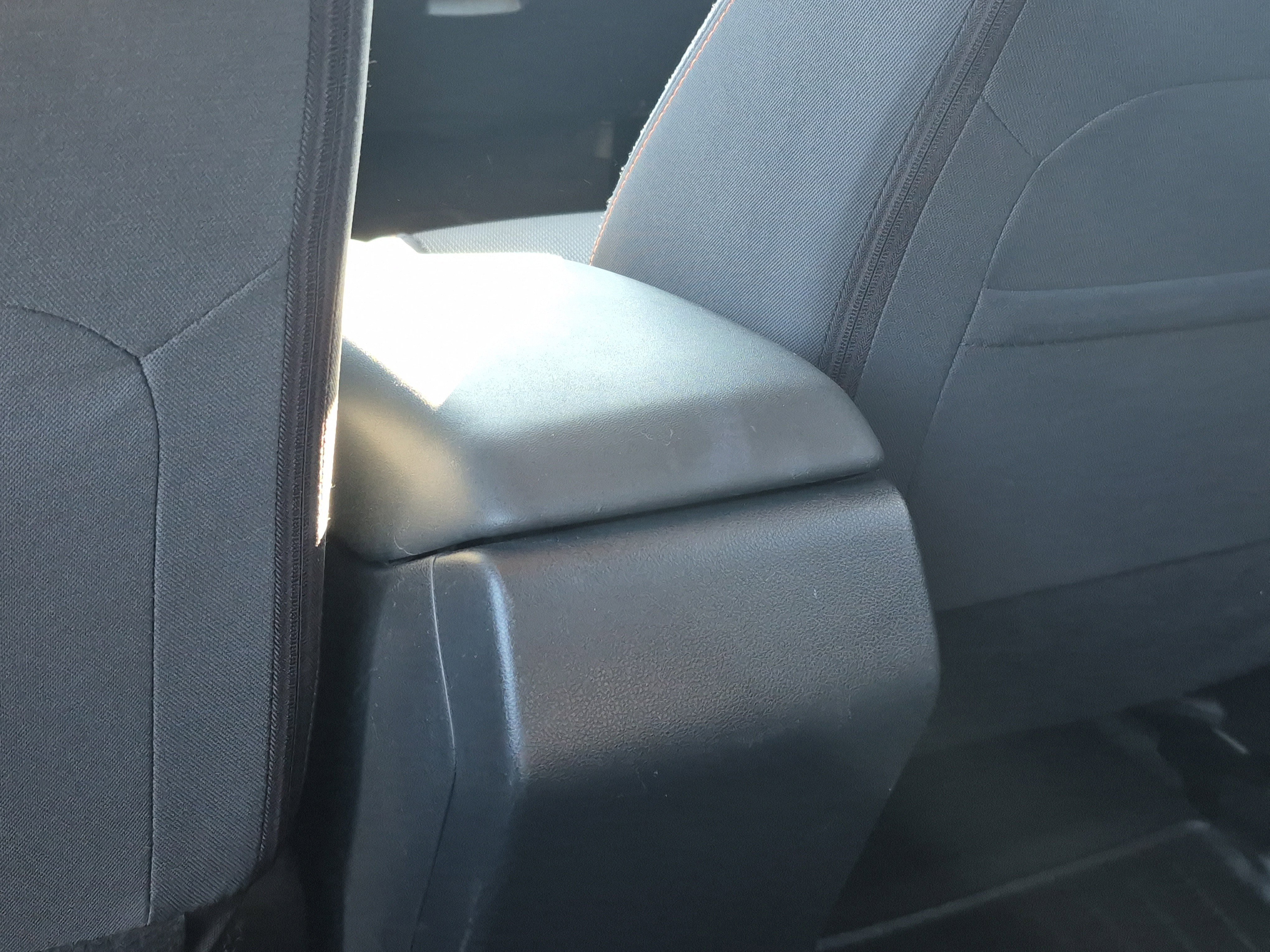 Used 2019 Subaru Crosstrek 2.0i Premium w/ Eyesight System image 16