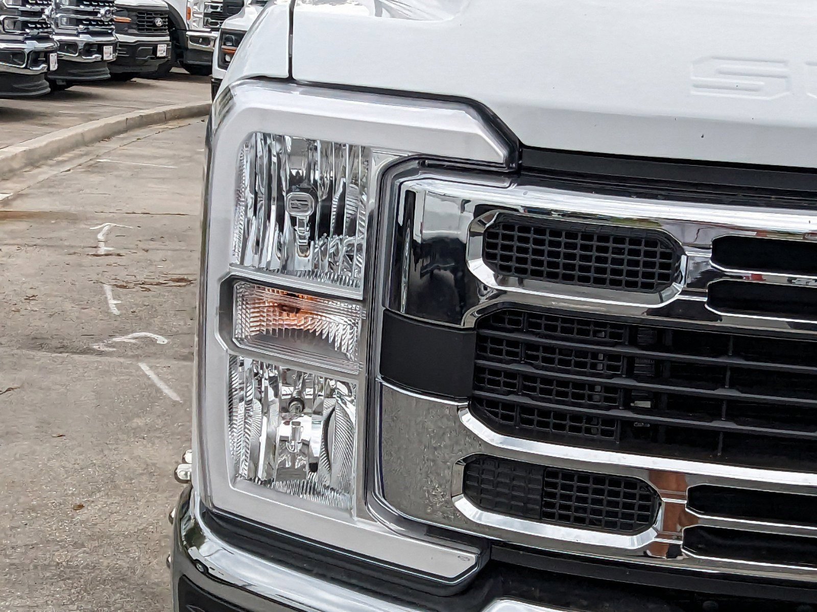 New 2024 Ford F350 XL w/ XL Chrome Package RWD image 10