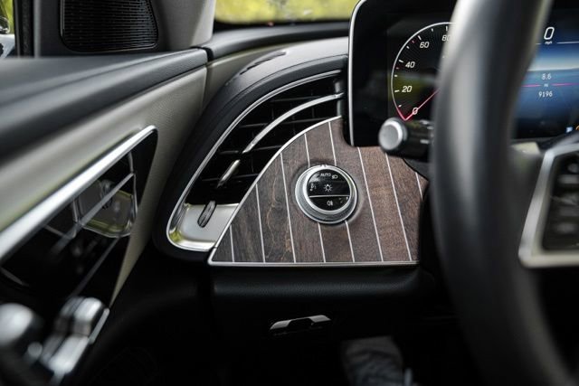 Used 2025 Mercedes-Benz E 350 4MATIC Sedan w/ Winter Package image 35