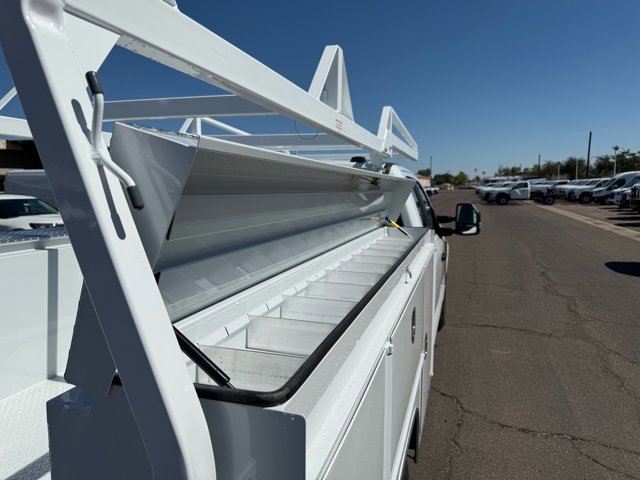 New 2026 Ford F250 XL w/ XL Chrome Package image 11