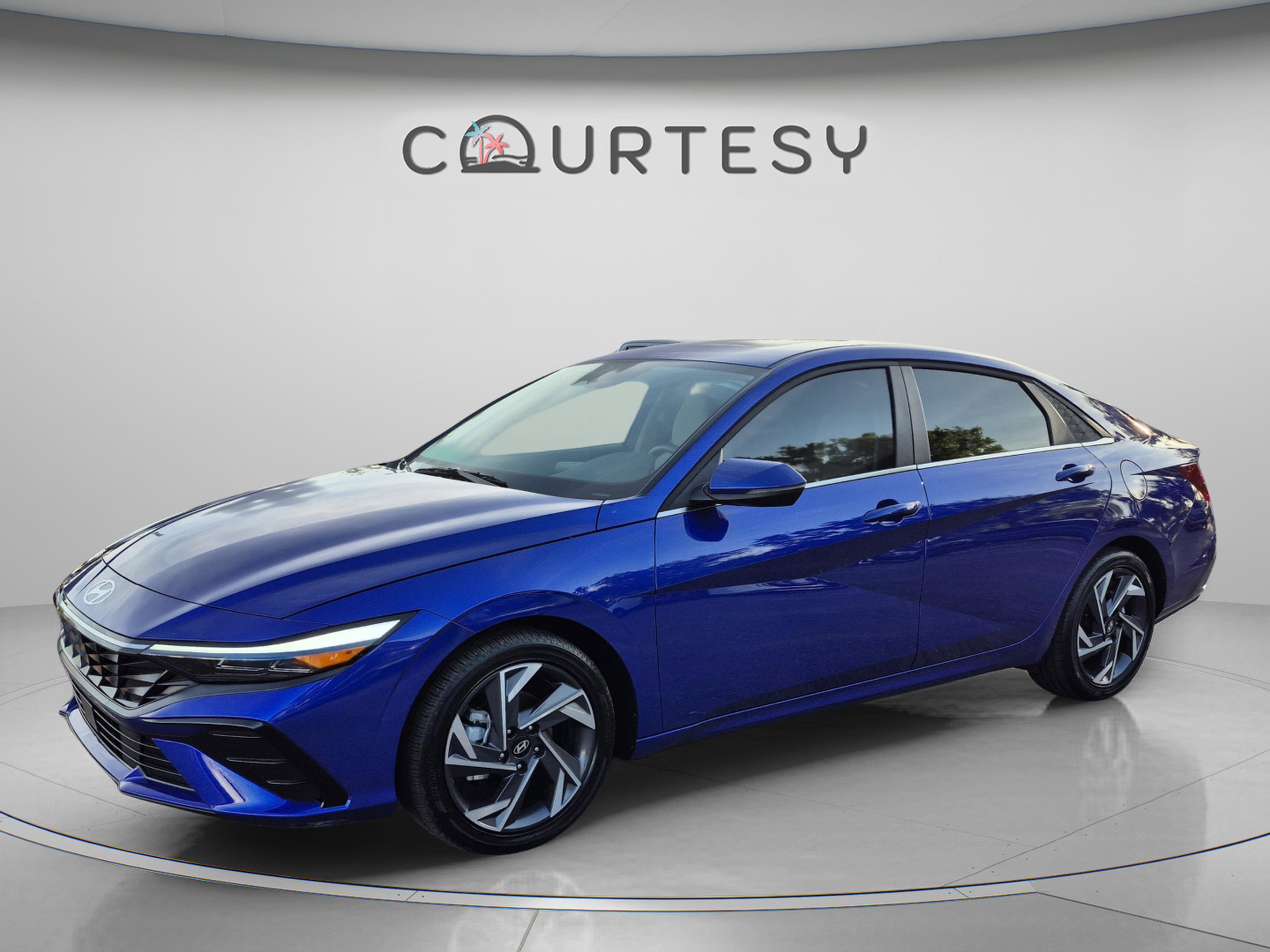 Used 2025 Hyundai Elantra Limited