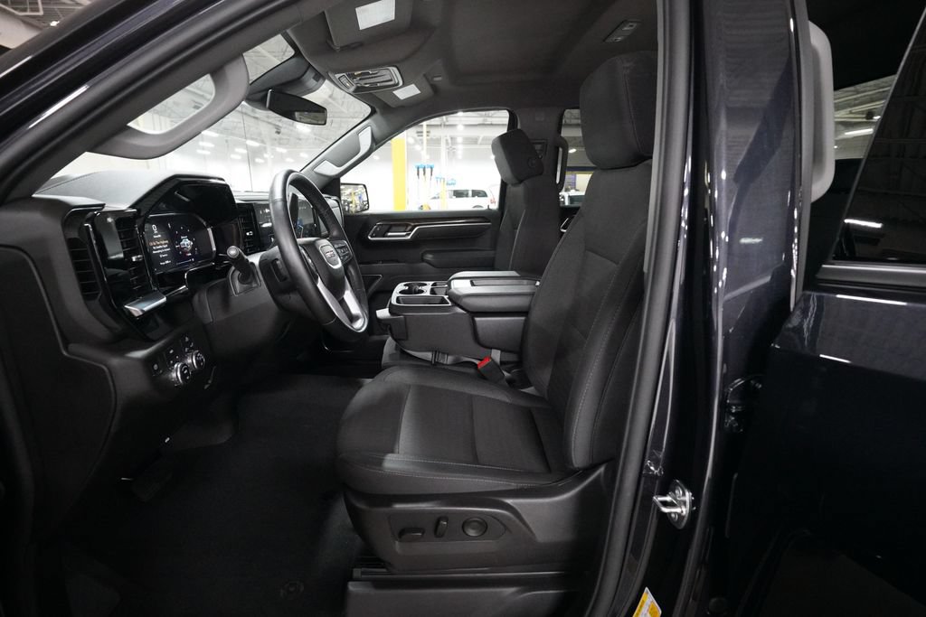 Certified 2026 GMC Sierra 1500 Elevation AWD/4WD image 7