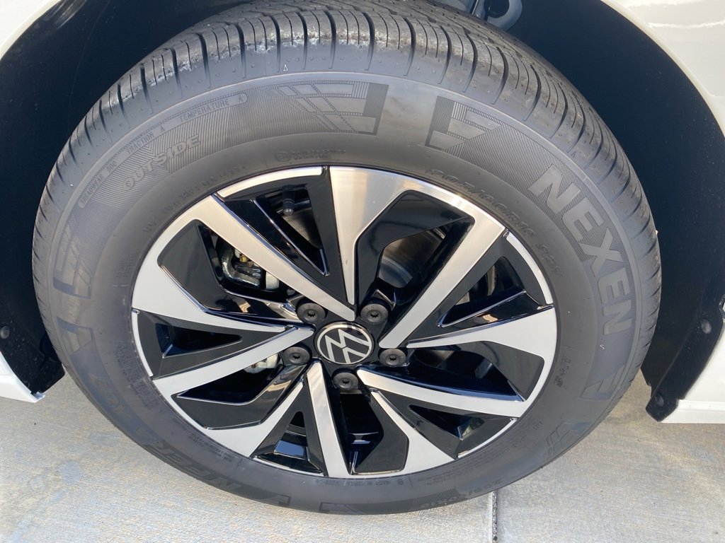 New 2025 Volkswagen Jetta S image 29