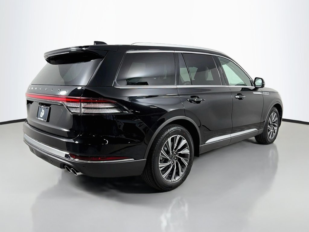 New 2027 Lincoln Aviator 2WD image 5
