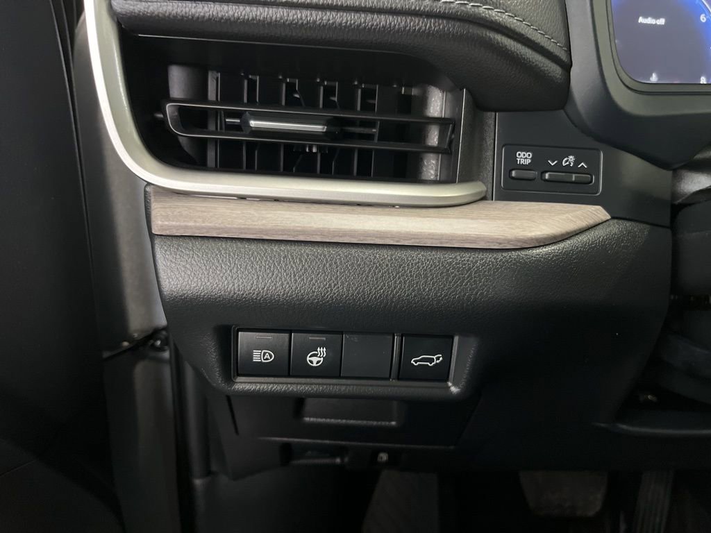 Used 2024 Toyota Grand Highlander Platinum image 14