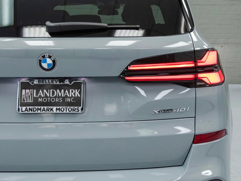 Used 2026 BMW X5 xDrive40i w/ M Sport Package image 33