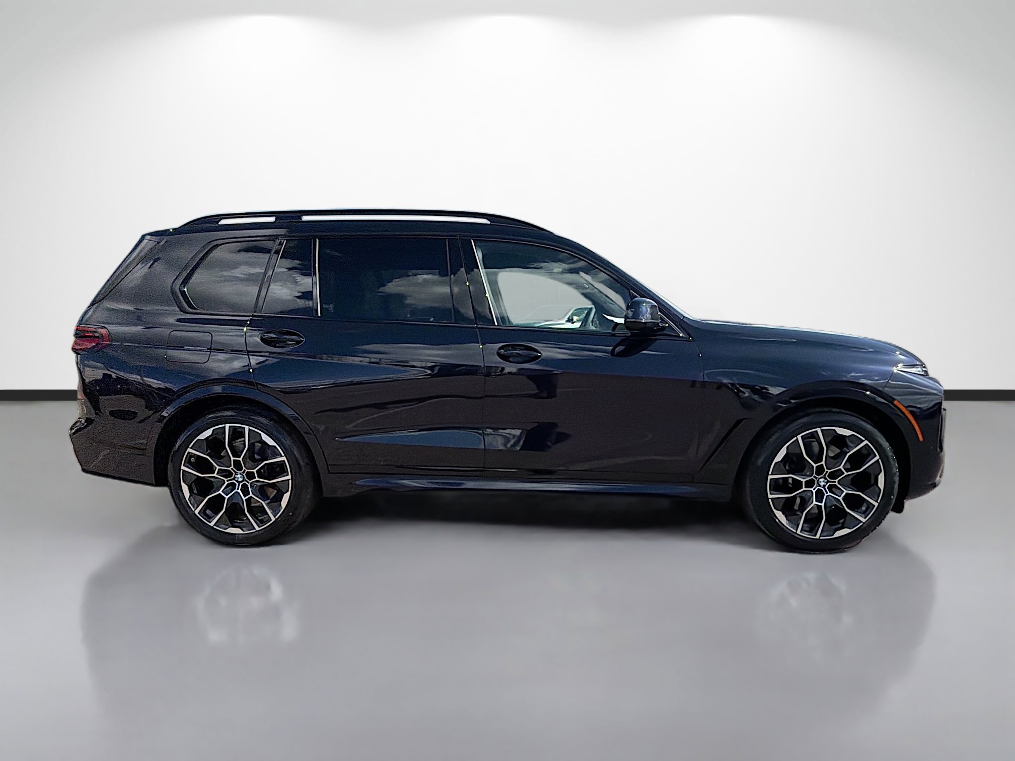 New 2026 BMW X7 xDrive40i w/ M Sport Package image 2