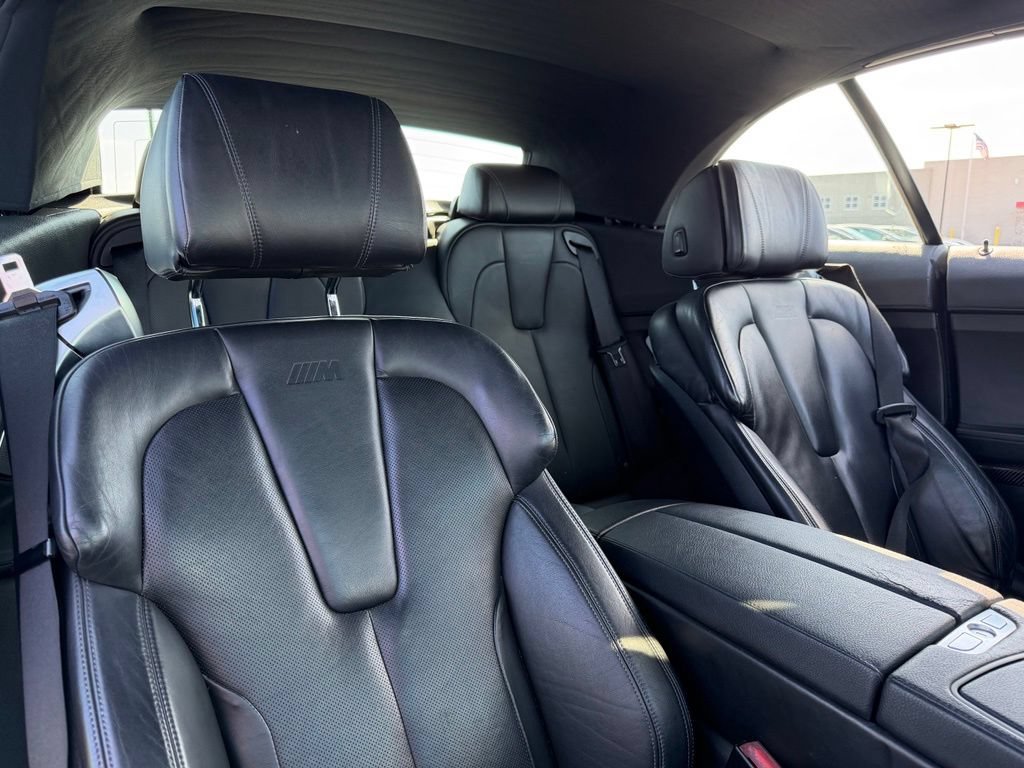 Used 2015 BMW M6 Convertible RWD image 11