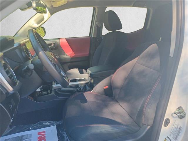 Used 2020 Toyota Tacoma SR5 image 12