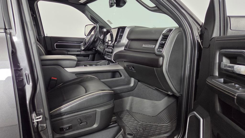 Used 2022 RAM 3500 Laramie w/ Night Edition image 37