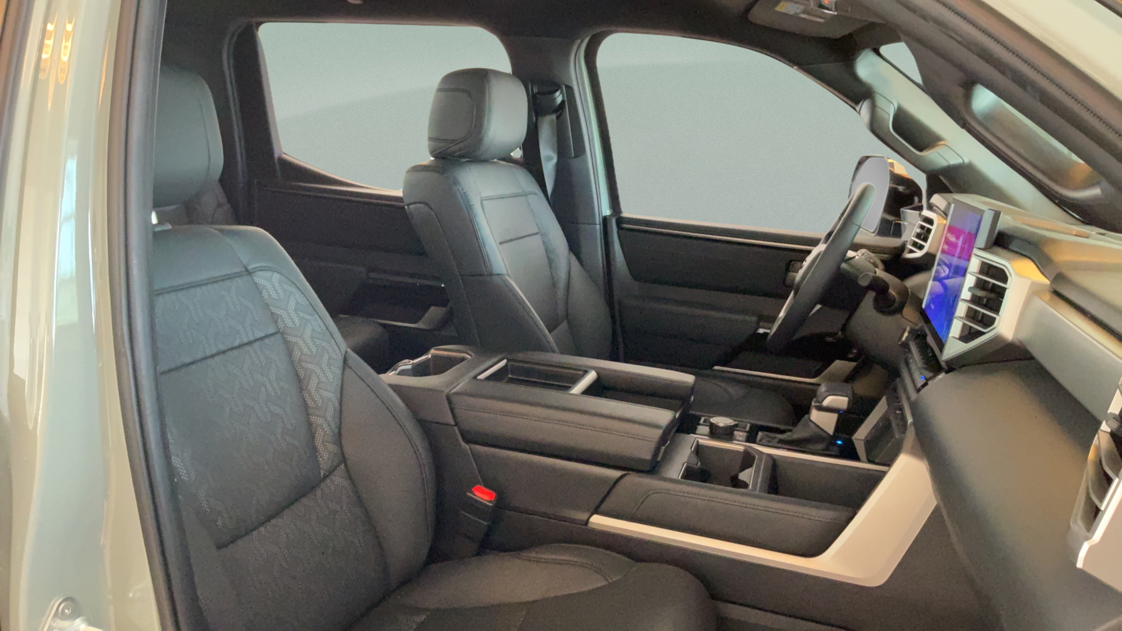 Certified 2025 Toyota Tundra Limited AWD/4WD image 43