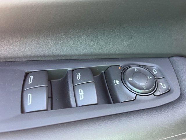 New 2025 Chevrolet Suburban LS image 17