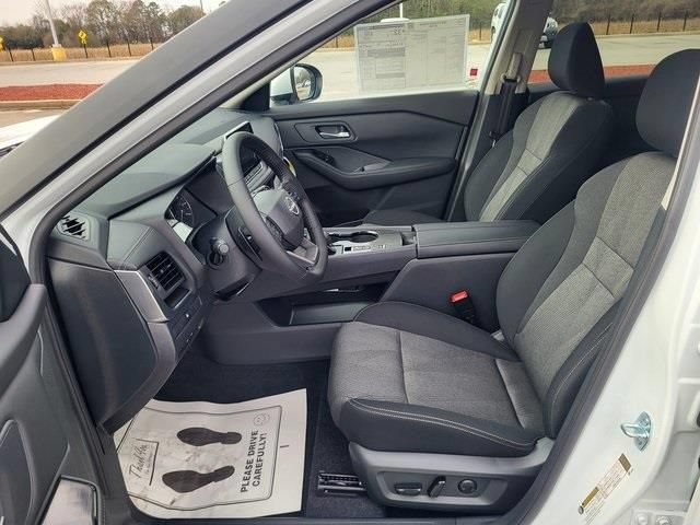 New 2026 Nissan Rogue SV FWD image 12