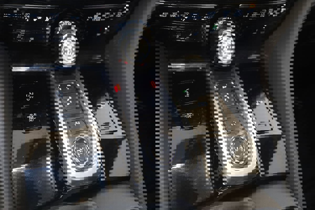 Used 2023 Acura MDX SH-AWD image 28