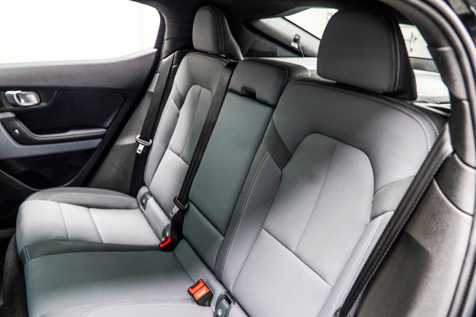 Used 2022 Polestar Polestar 2 w/ Plus Package image 38