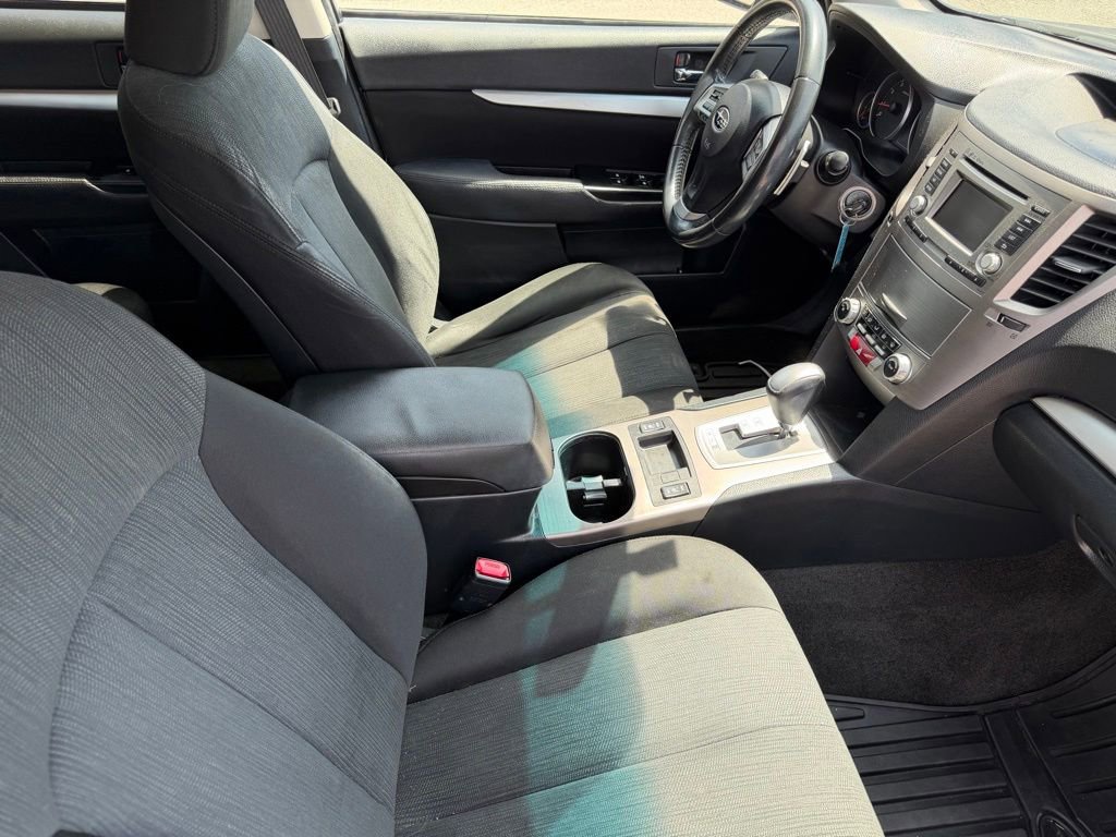 Used 2014 Subaru Outback 2.5i Premium AWD/4WD image 15