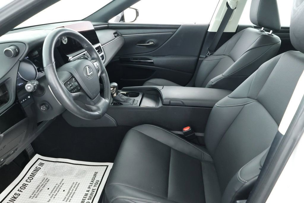 Used 2024 Lexus ES 350 w/ Premium Package image 16