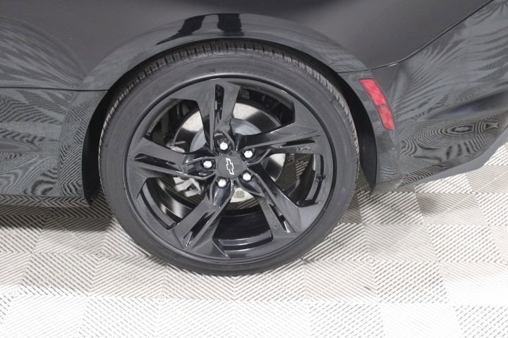 Used 2023 Chevrolet Camaro LT image 34