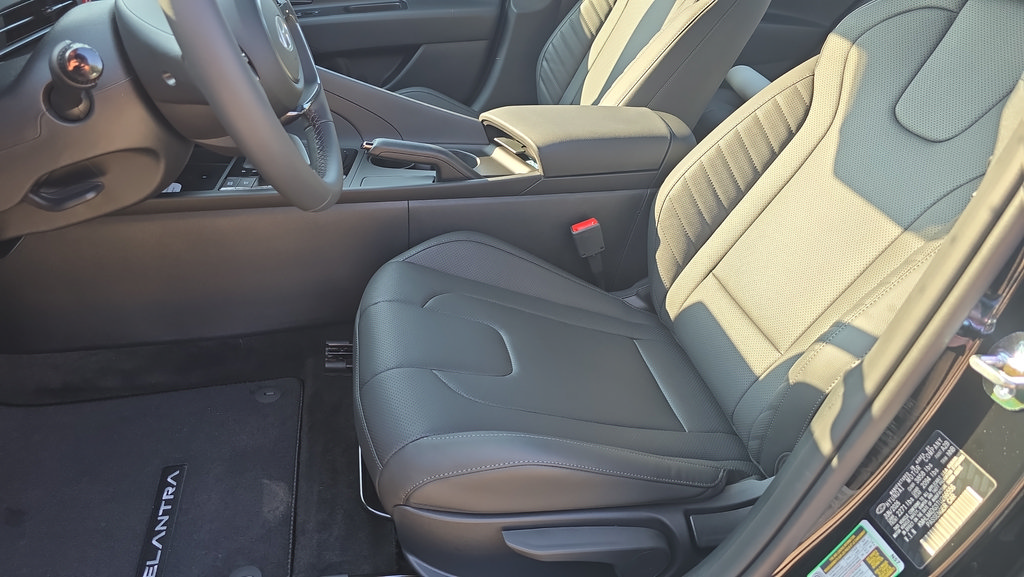 New 2026 Hyundai Elantra SEL Sport FWD image 14