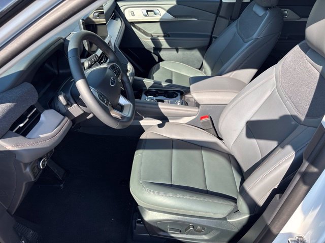 New 2026 Ford Explorer Active w/ Active Comfort Package AWD/4WD image 11