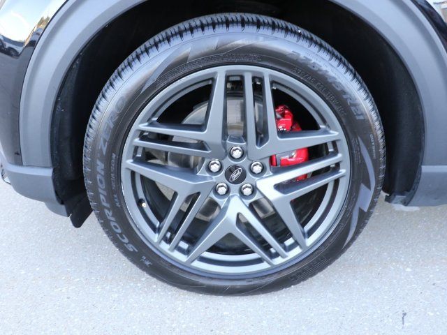 Used 2025 Ford Explorer ST w/ Sun And Sound Package AWD/4WD image 8