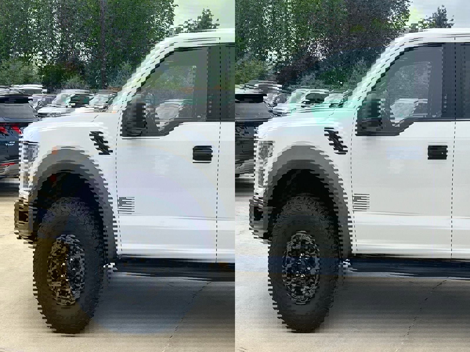 Used 2018 Ford F150 Raptor w/ Equipment Group 801A Mid image 8