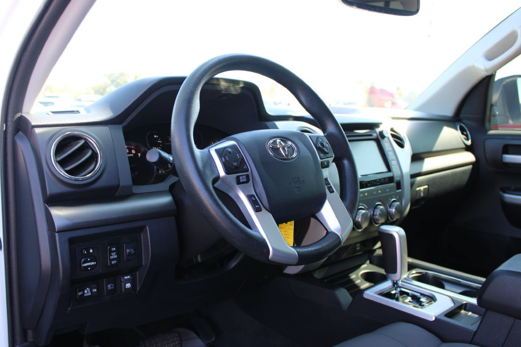 Used 2019 Toyota Tundra SR5 w/ SR5 Upgrade Package AWD/4WD image 27