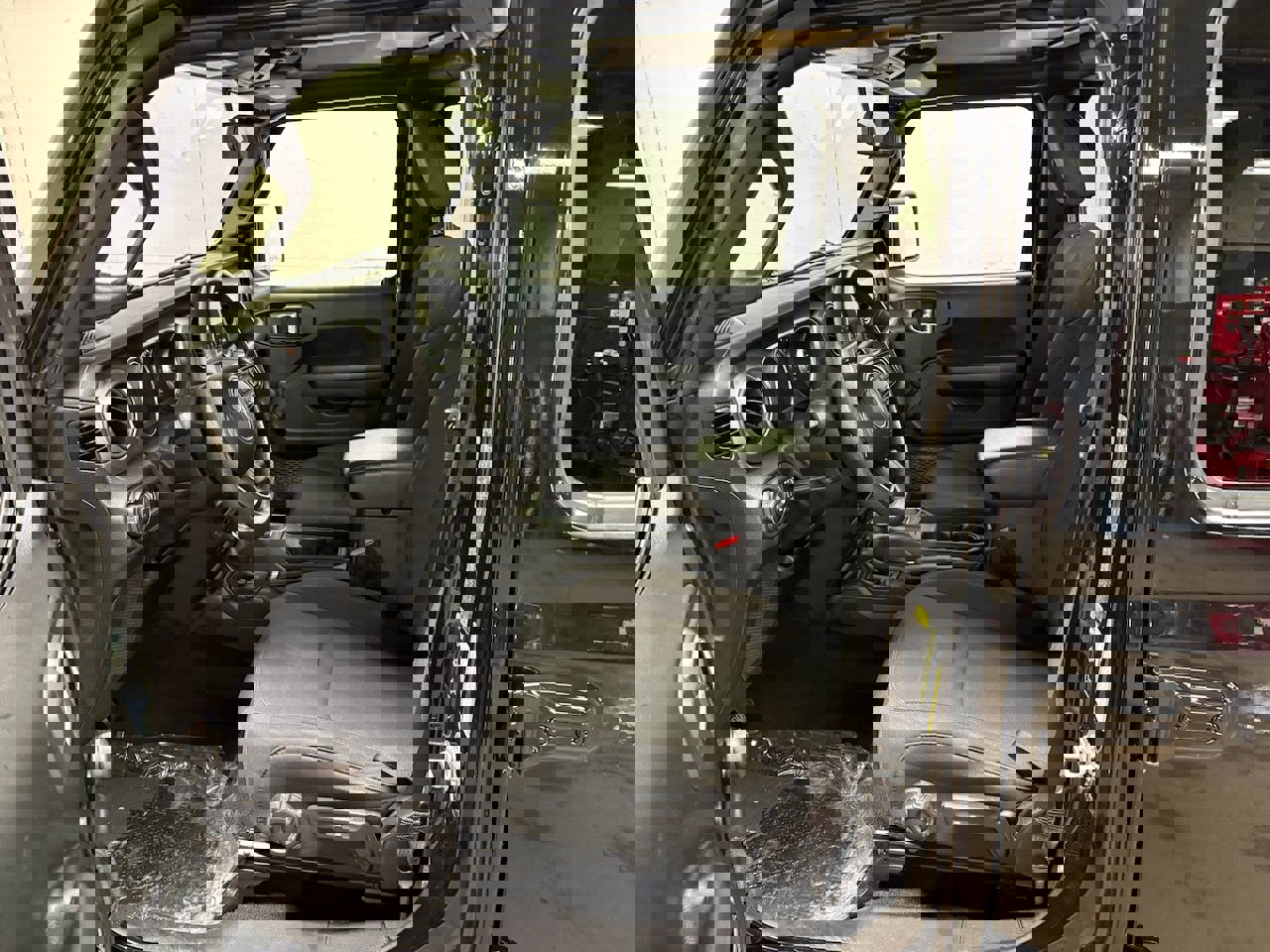 Used 2022 Jeep Gladiator Sport image 3