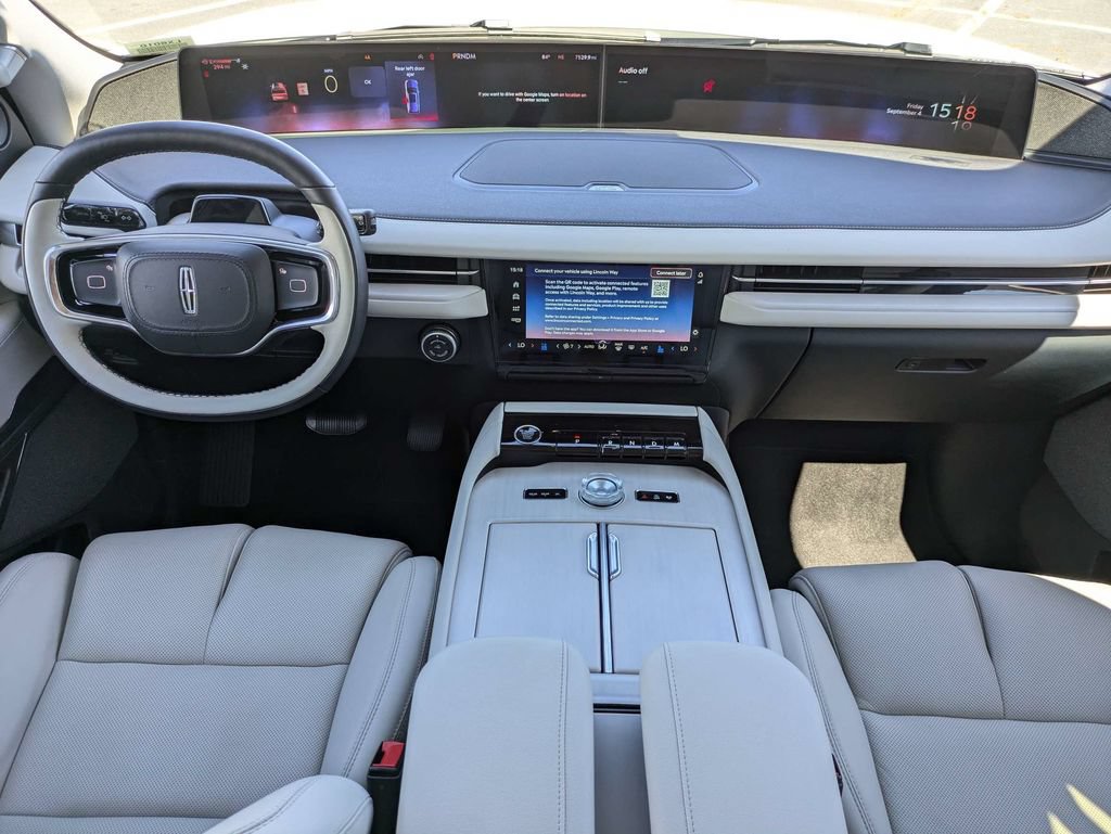 Certified 2026 Lincoln Navigator Reserve AWD/4WD image 19
